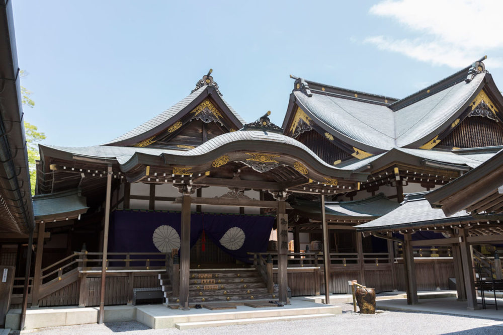 Shintô : Sur la Voie des Sanctuaires