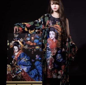 Maika KOBAYASHI artiste et productrice de la troupe KOOYA