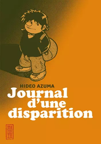 Couverture de Journal d'une disparition. Dans une ambiance ocre, on voit un homme aux vêtements usés souriant et transportant un gros sac